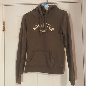 Hollister Pull Over
